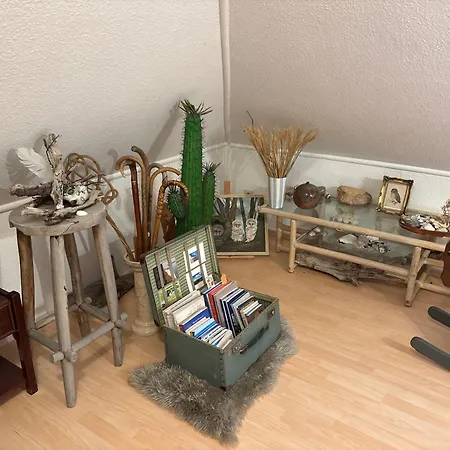 Huehnergott Apartman *